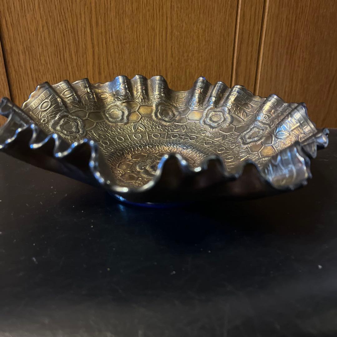 骨董品　飾り皿　材質ガラスと銅？