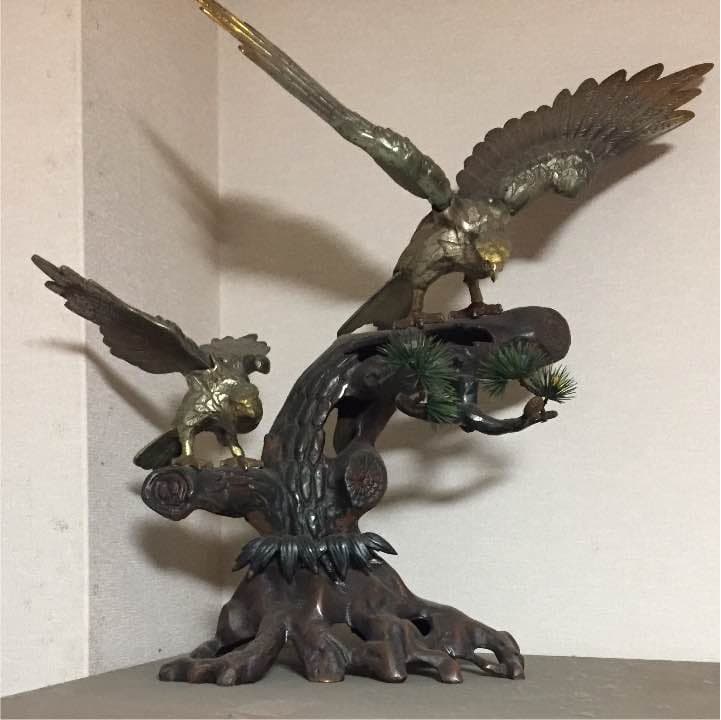 鷹工芸品