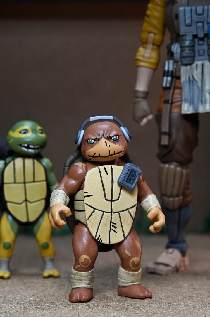 【NECA】新品 正規品 TMNT ロスト・イヤーズ グラミー・エイプリル