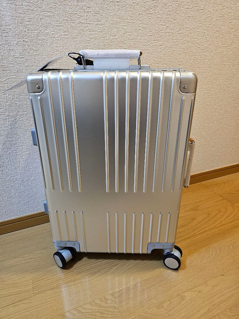 ☆ 新品 未使用 イノベーター シルバー INV1811STP 36L 最新型