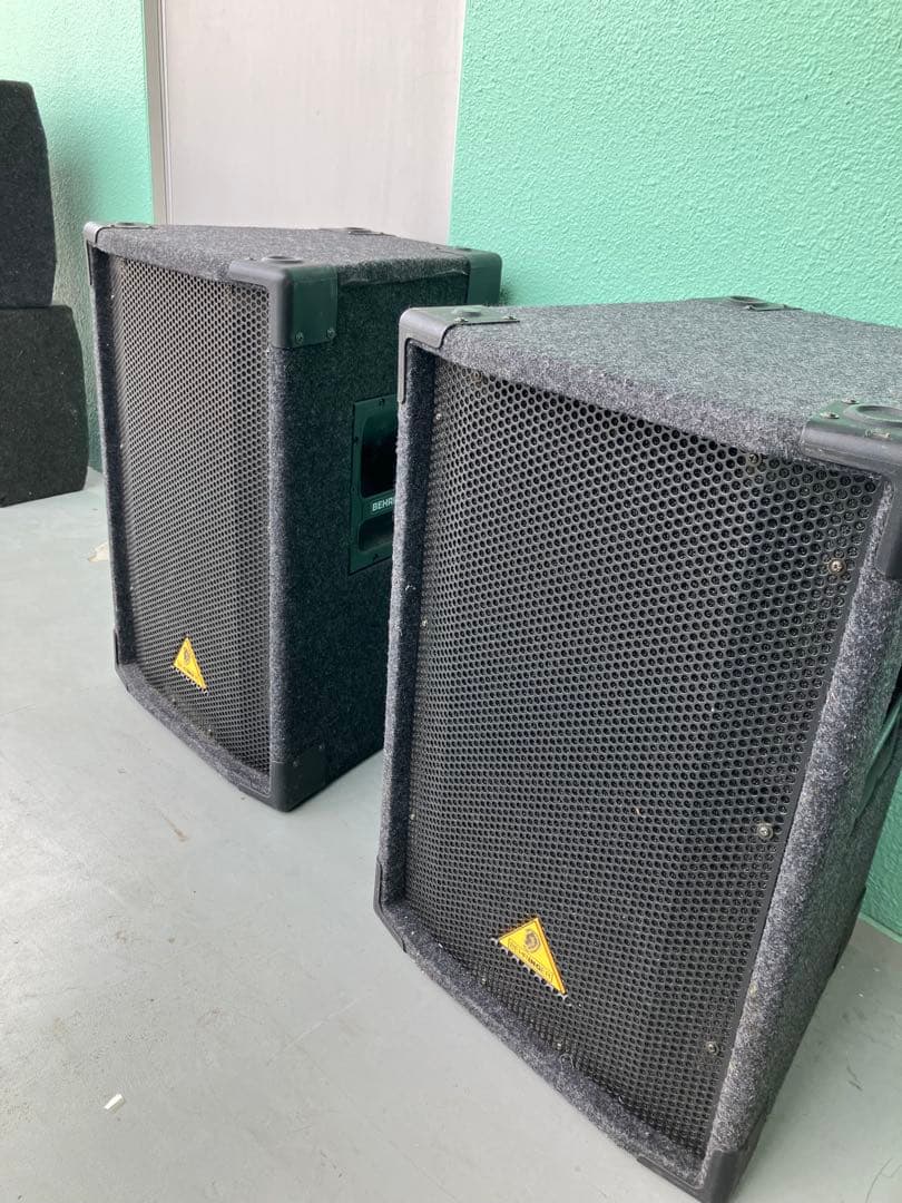 Behringer B2120スピーカー ペア