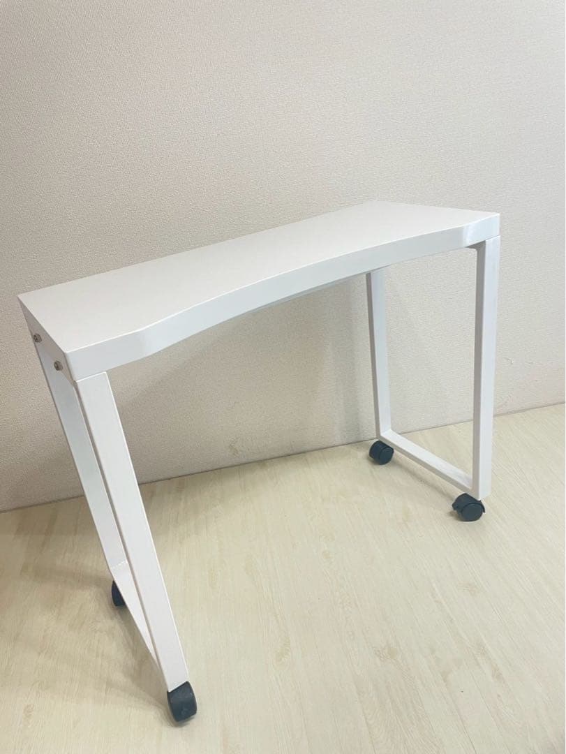 美品ネイルデスク　ホワイト曲線デザインデスク 80cm