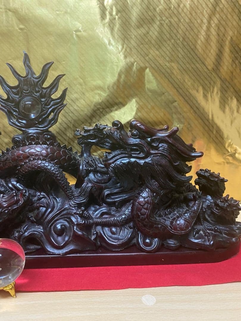 九頭龍の置物