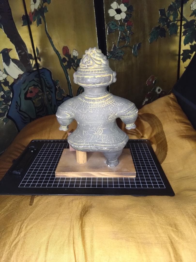 遮光器土偶　津軽亀ヶ岡焼　約24cm