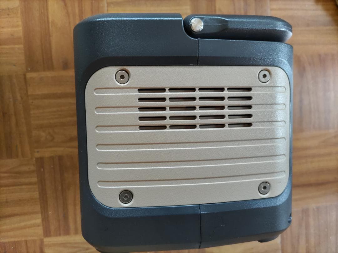 【安売り中】Jackery JVCポータブル電源 BN-RB6 626wh
