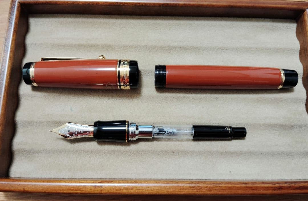 希少 パイロット万年筆 カスタムURUSHI 江戸柘榴 太字(B) 万年筆展限定