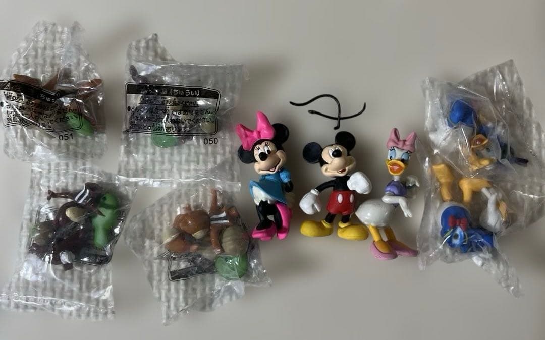 ディズニーチョコエッグ シークレット込み　75個セット！！