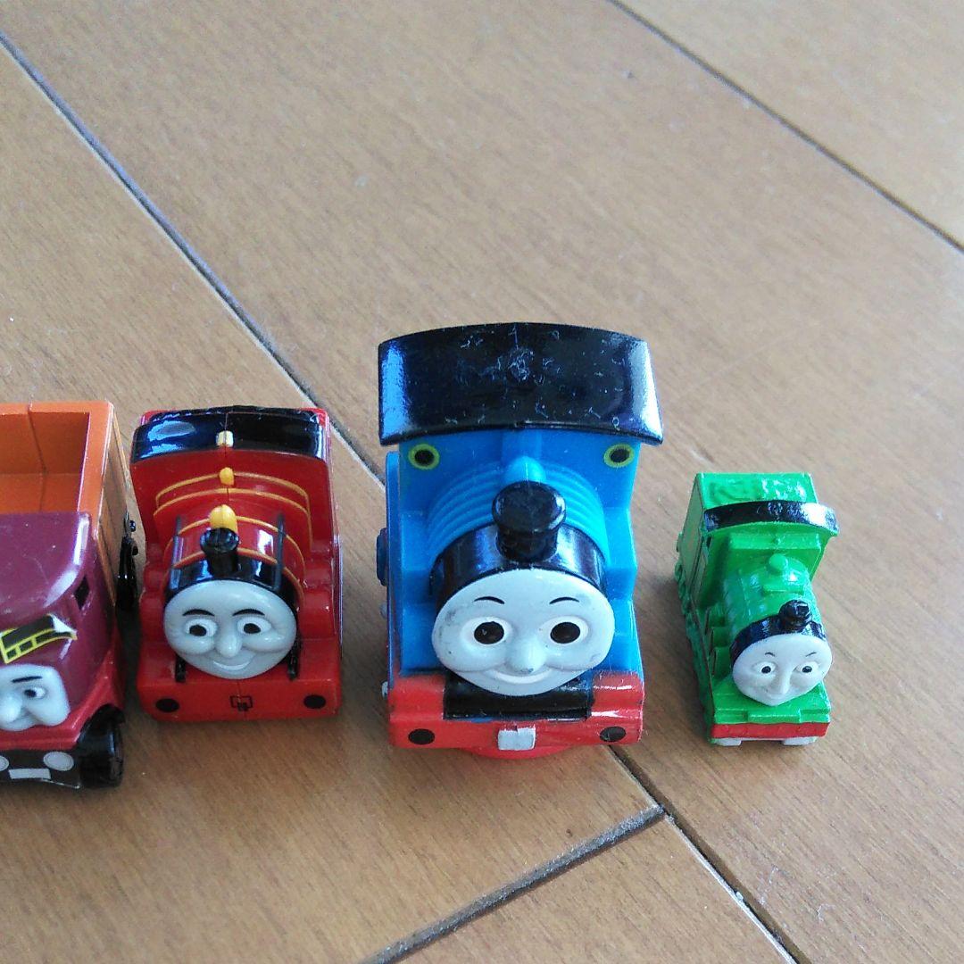 トーマス