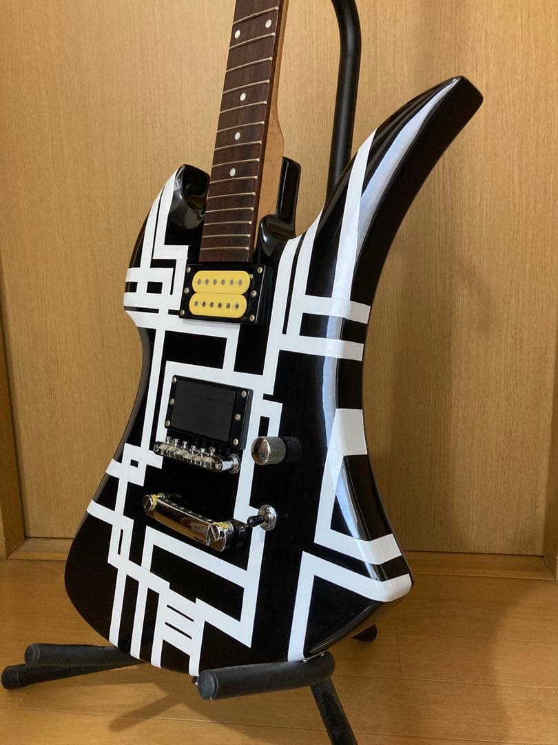 【良・美品】hide/布袋Gラインペイント/モッキンバード。幾何学模様