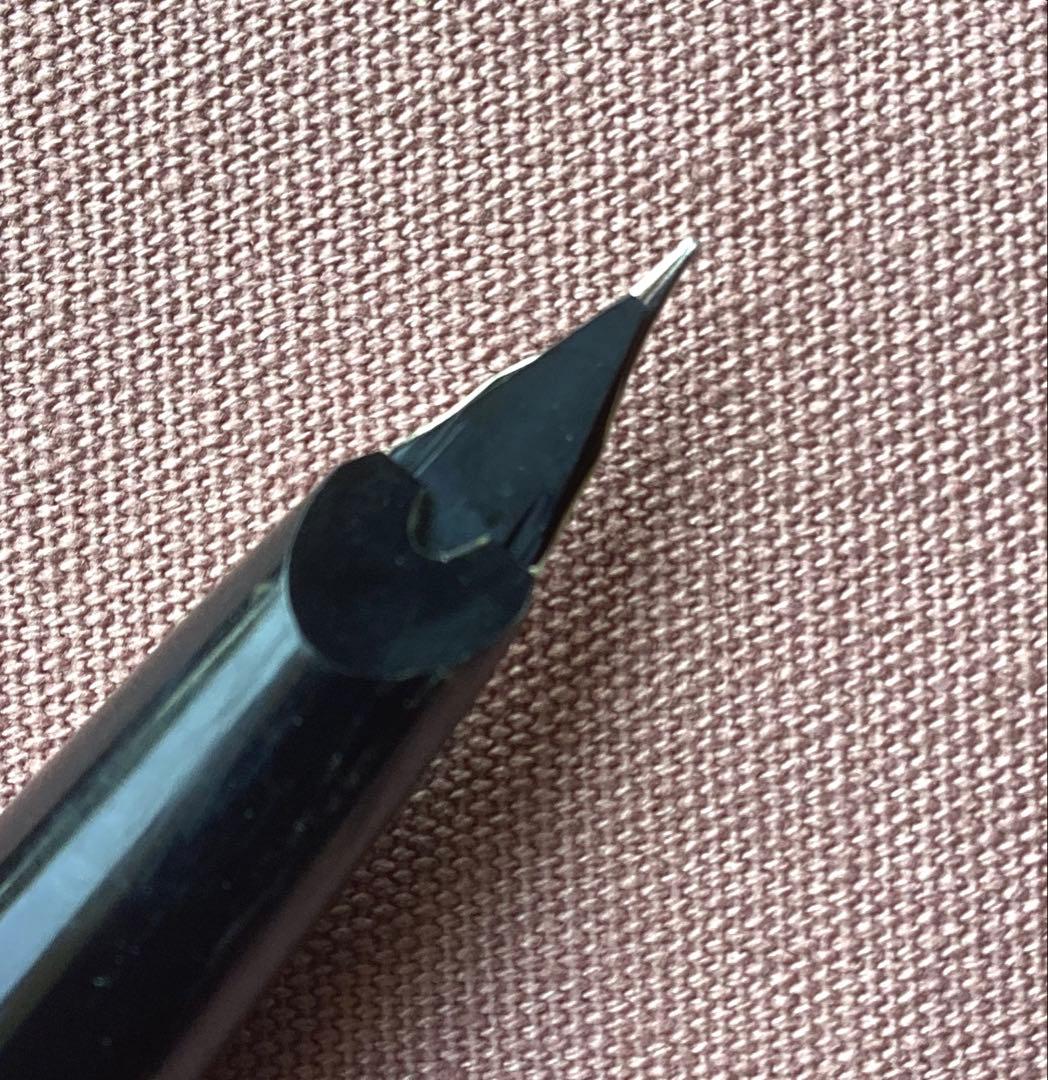 モンブランMONTBLANC 万年筆 ウッド調ボディ　ケース付未使用美品