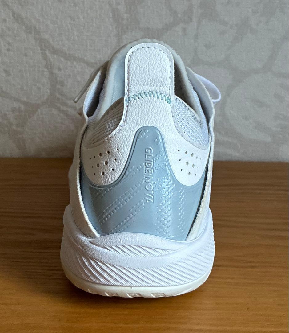 【極美品】asics グライドノヴァFF3
