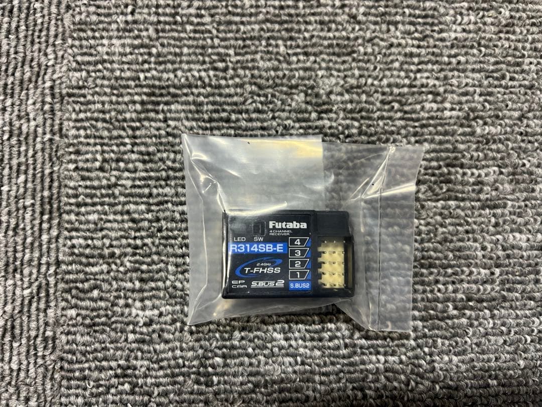 フタバ　4PM送信機　未使用受信器1個