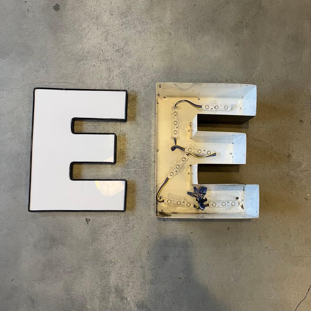 E 看板 アルファベット レターサイン 文字 アメリカ ビンテージ アンティーク