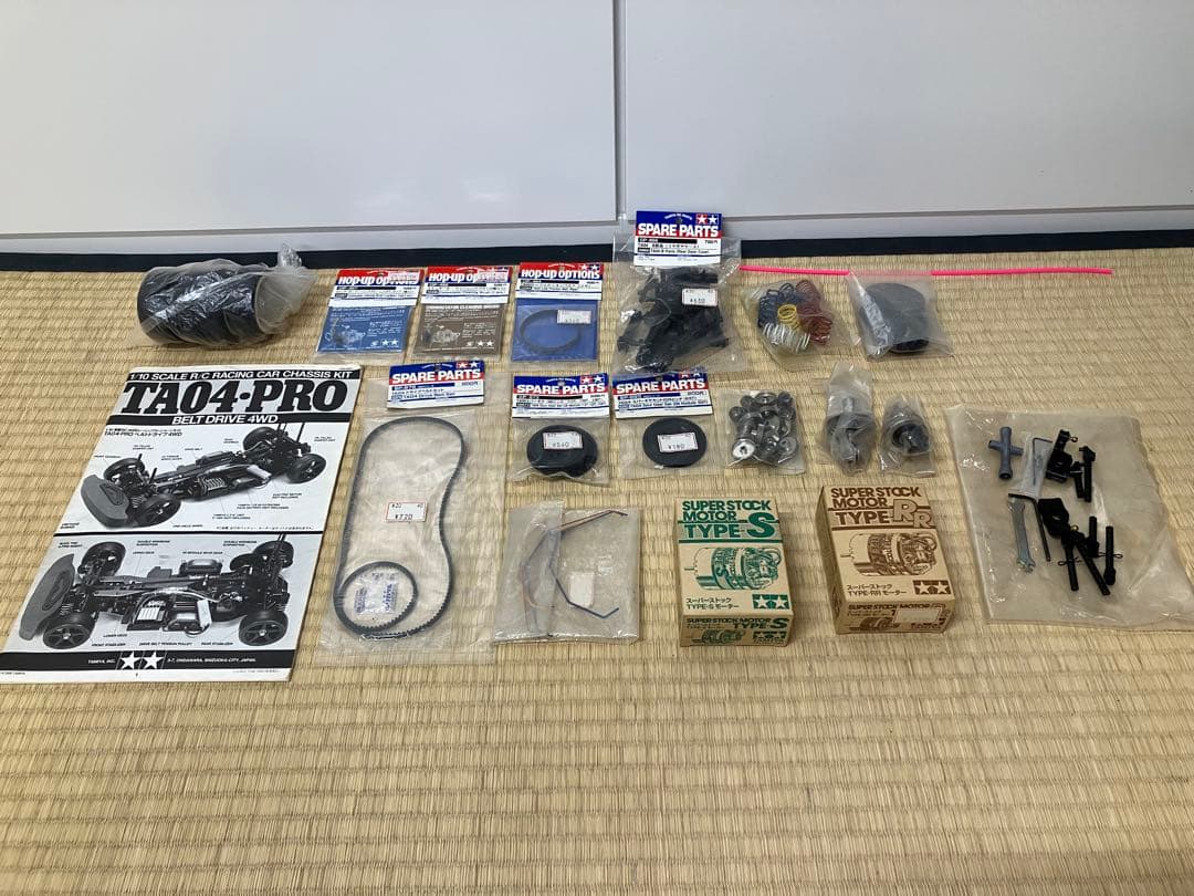 タミヤTA-04 PRO OP多数プロポアンプサーボ付き【大幅値下げ】