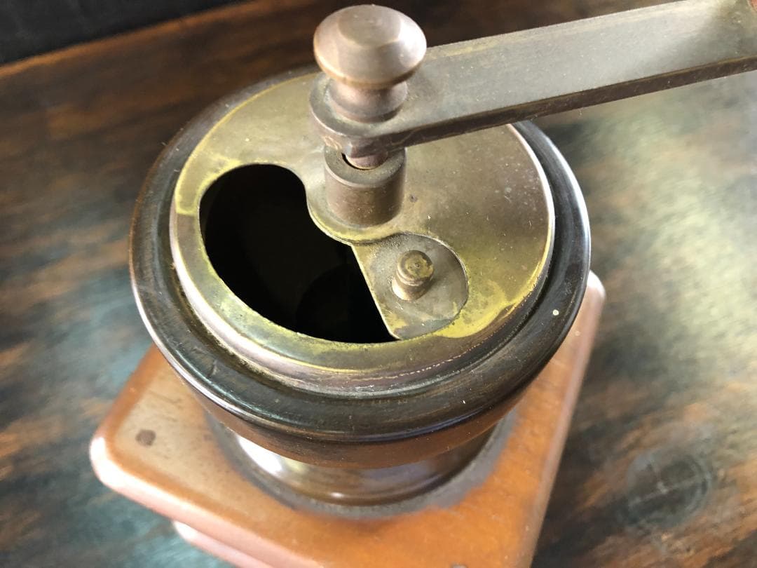 レトロ 手挽きコーヒーミル イタリア製