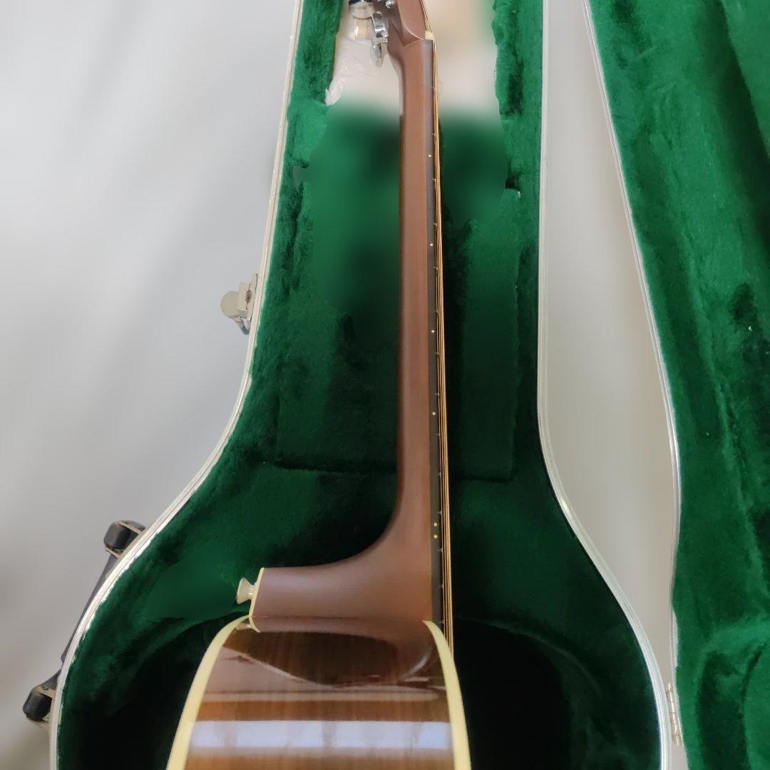 マーチンD-28 アコースティックギター 専用ケース付
