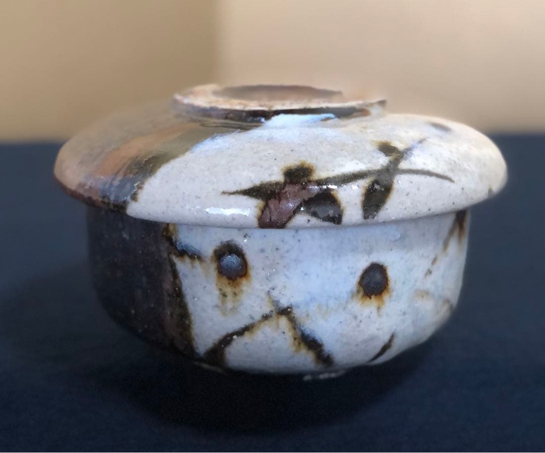 《R》廣永窯 黒織部 蓋物6客 坪島土平 共箱　250826G2