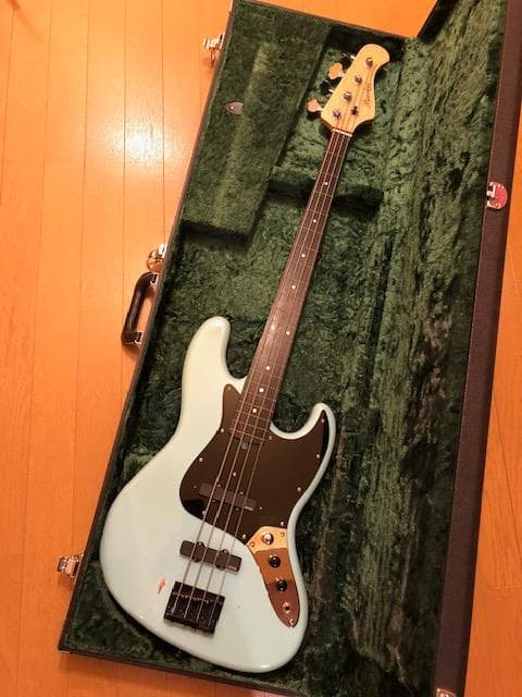BacchusユニバーサルシリーズBJB+BJB-1R-FLフレットレス改