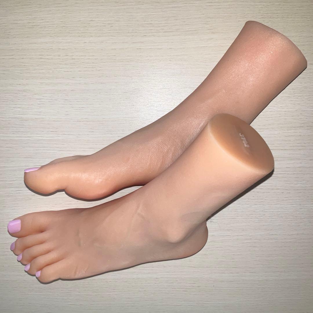 足の模型 シリコン等身大マネキンフット 両足 女性 23cm