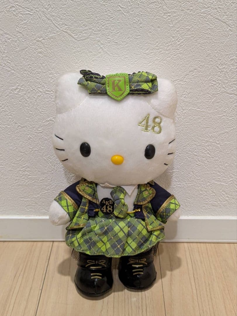 キティちゃん×AKB48コラボぬいぐるみ縦約25×横約16cm