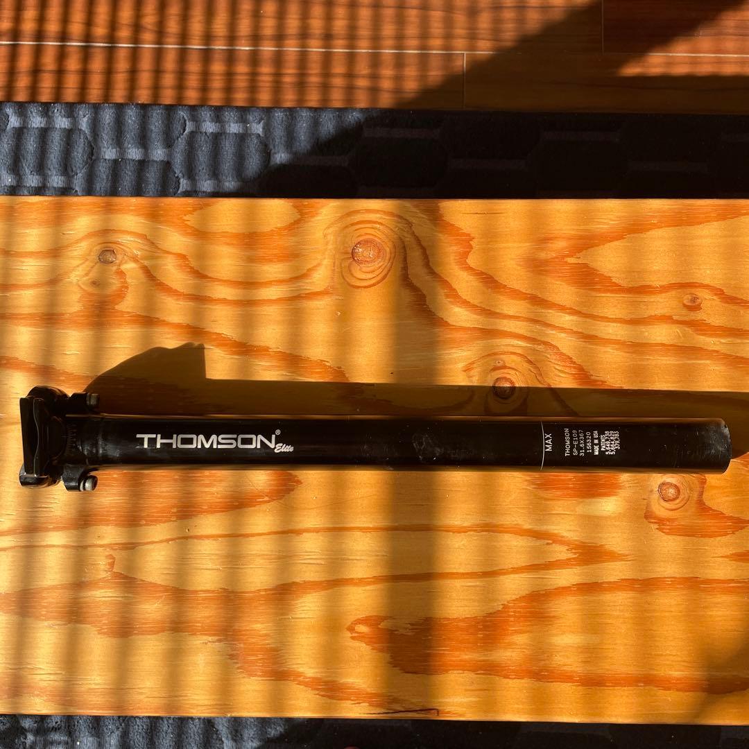 【未カット美品】THOMSON シートポスト ブラック31.8mm