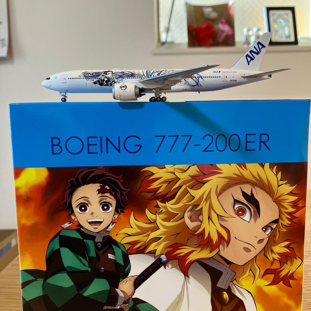 ANA B777-200ER 鬼滅の刃ジェット JA745A 1/400