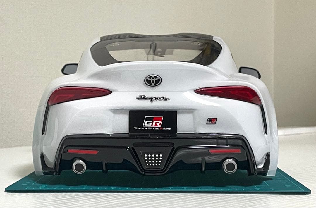 タミヤラジコンボディ　A90 スープラ