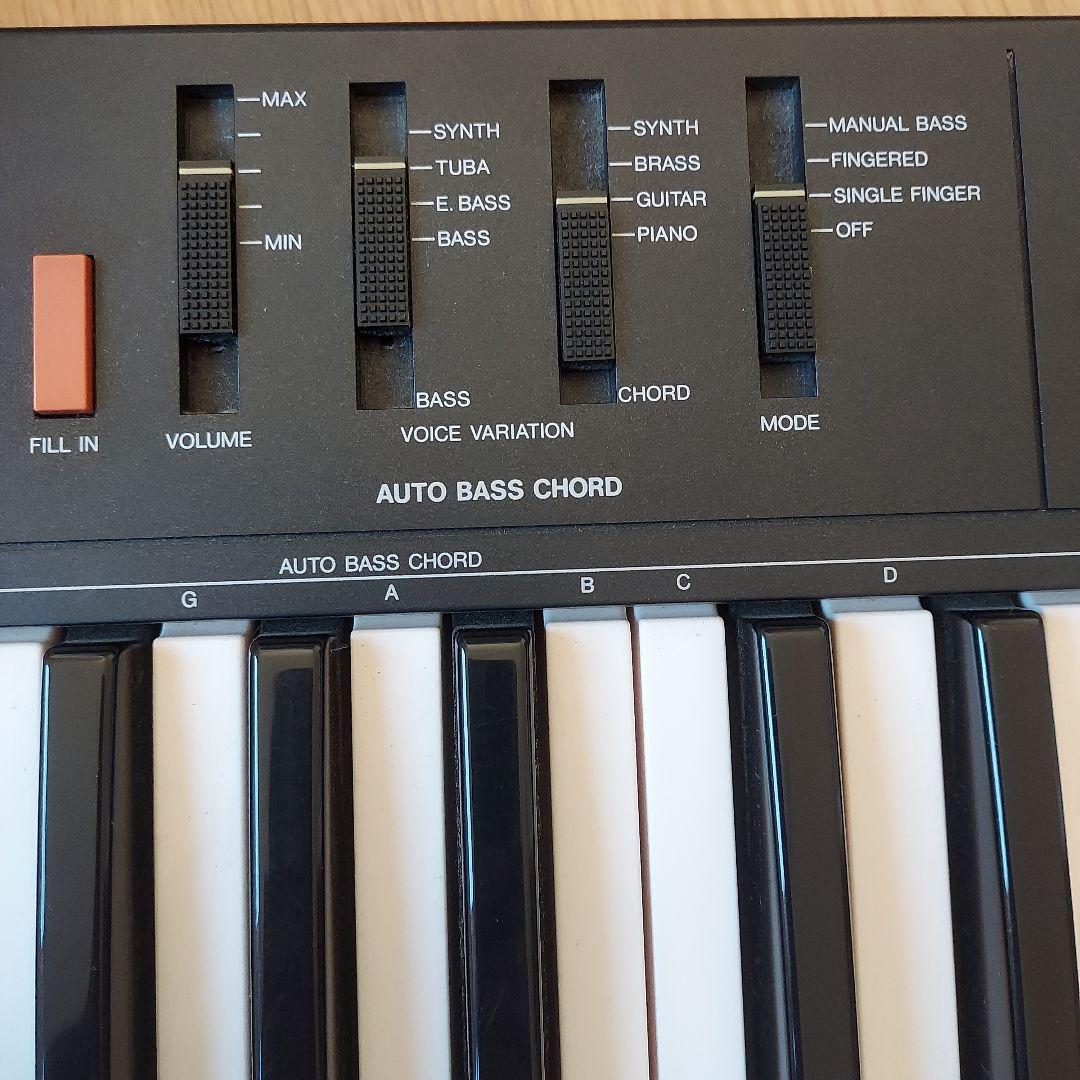 YAMAHA PORTATONE PSR-11 キーボード ヴィンテージ