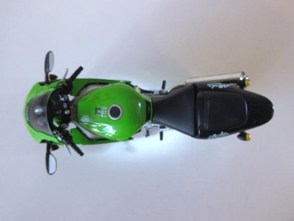特価 MINICHAMPS (1/12) カワサキ Ninja ZX-9R