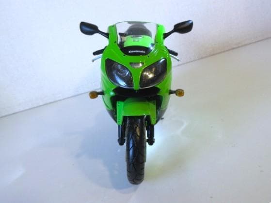 特価 MINICHAMPS (1/12) カワサキ Ninja ZX-9R