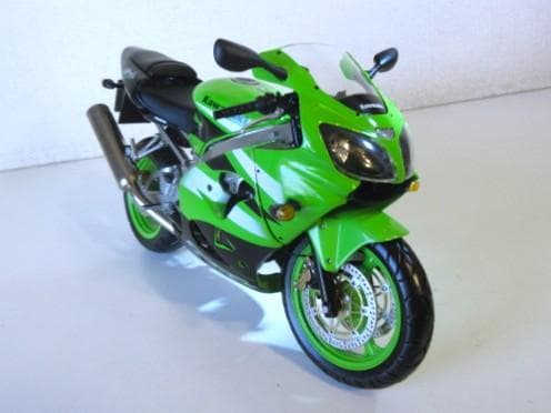 特価 MINICHAMPS (1/12) カワサキ Ninja ZX-9R