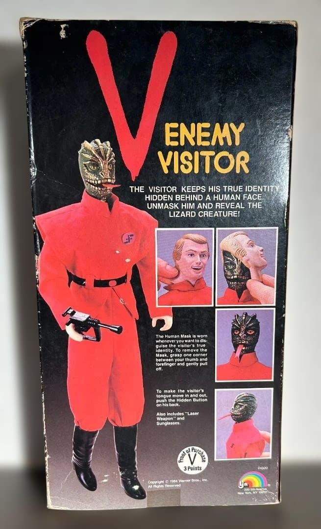 V Enemy Visitor フィギュア
