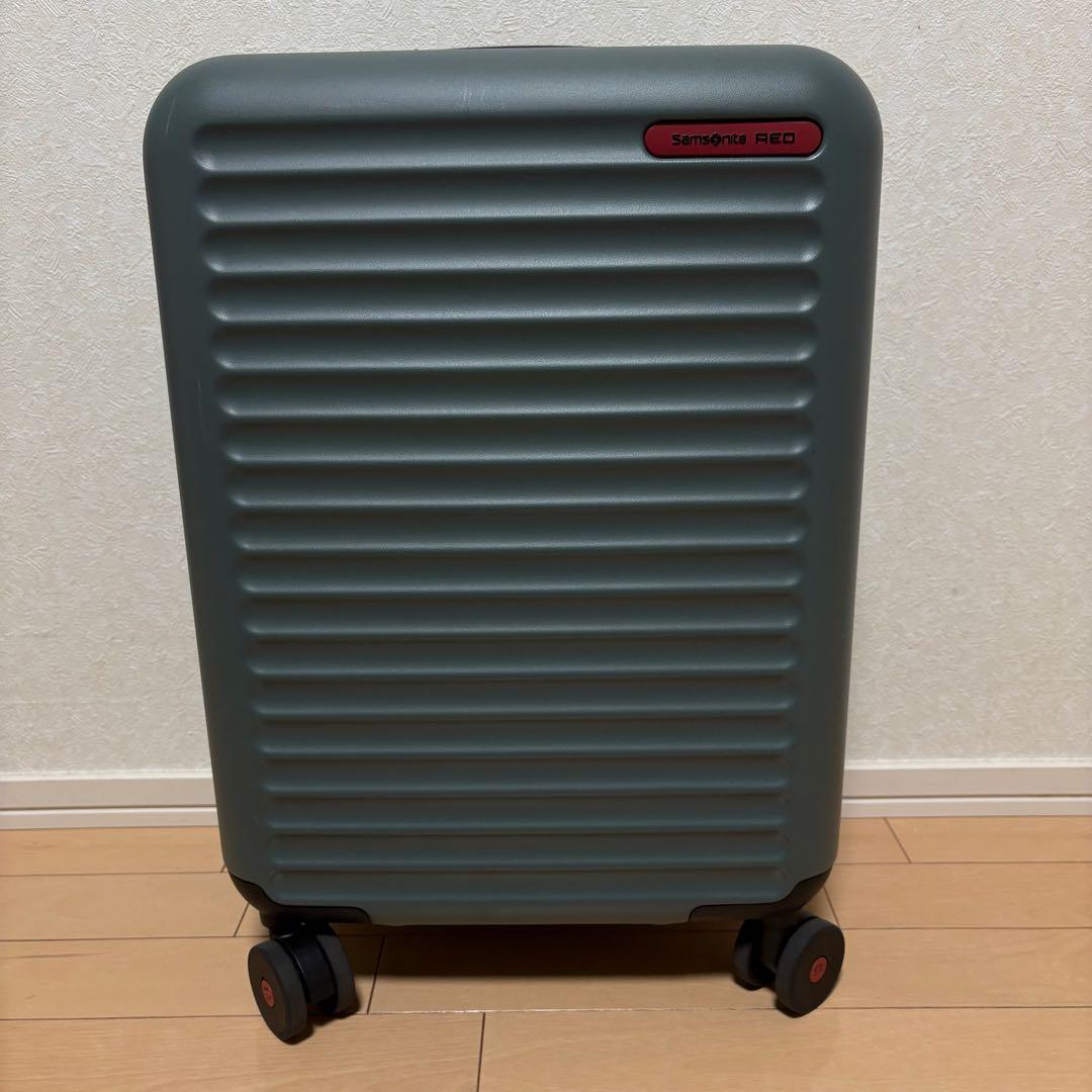 サムソナイトレッド　スーツケース スピナー55トイズシー　スレードグリーン