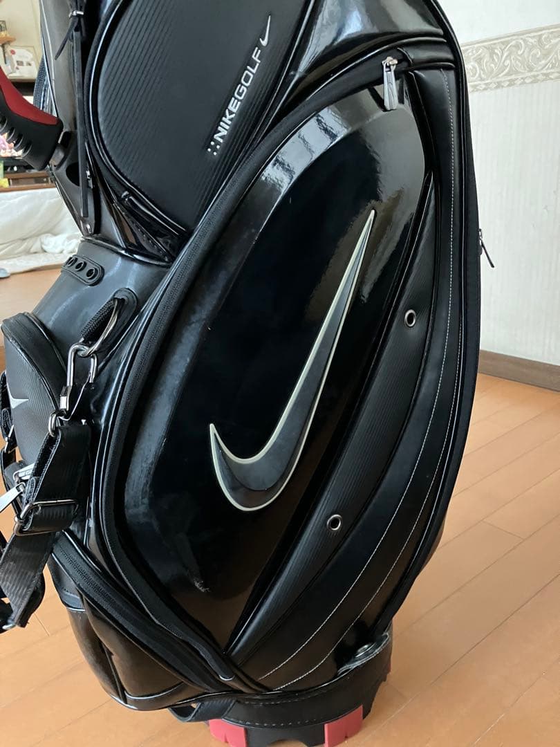 Nike Golf キャディバッグ 黒 光沢仕上げ