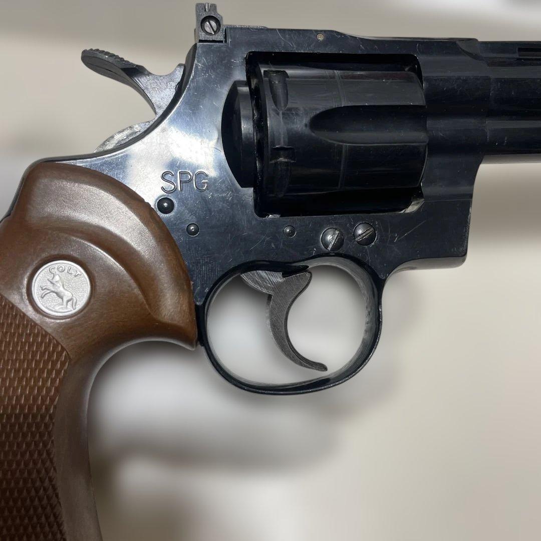 希少　MGC POLICE PYTHON 357 MAGNUM モデルガン