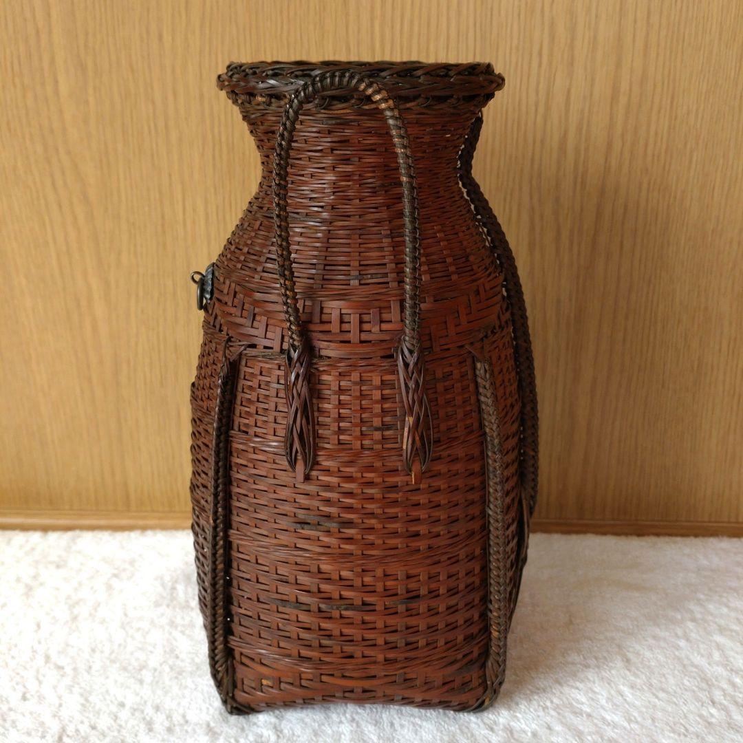 花入　唐物写　耳付籠花入　竹阿弥（森田新太郎）造　共箱　天然竹製