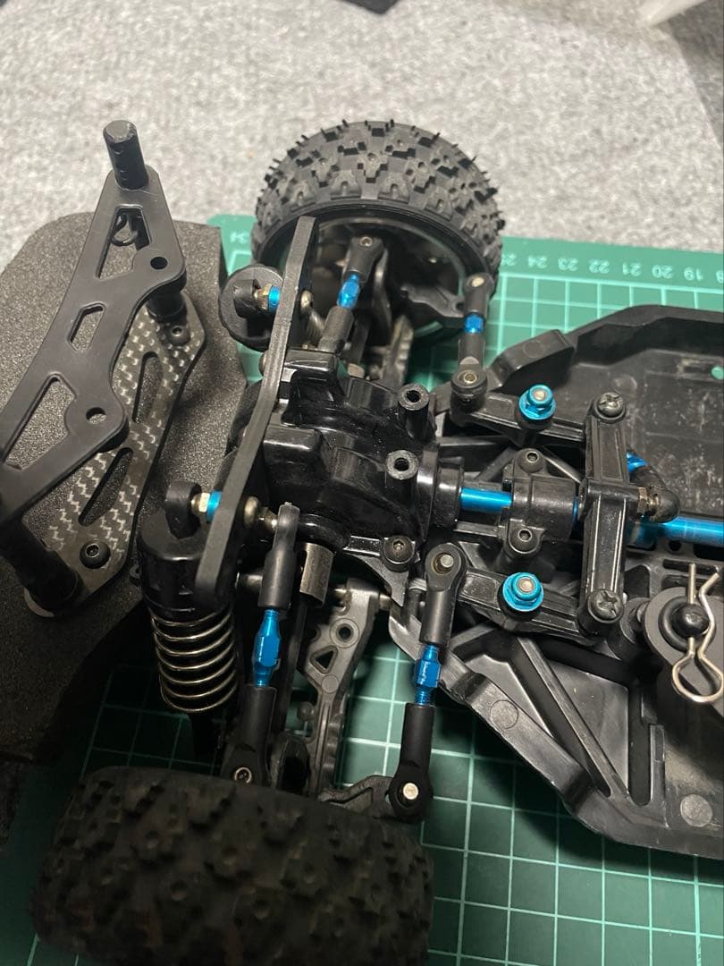 タミヤ　TT02 TYPE-Sシャーシ スバル　インプレッサ　ボディ