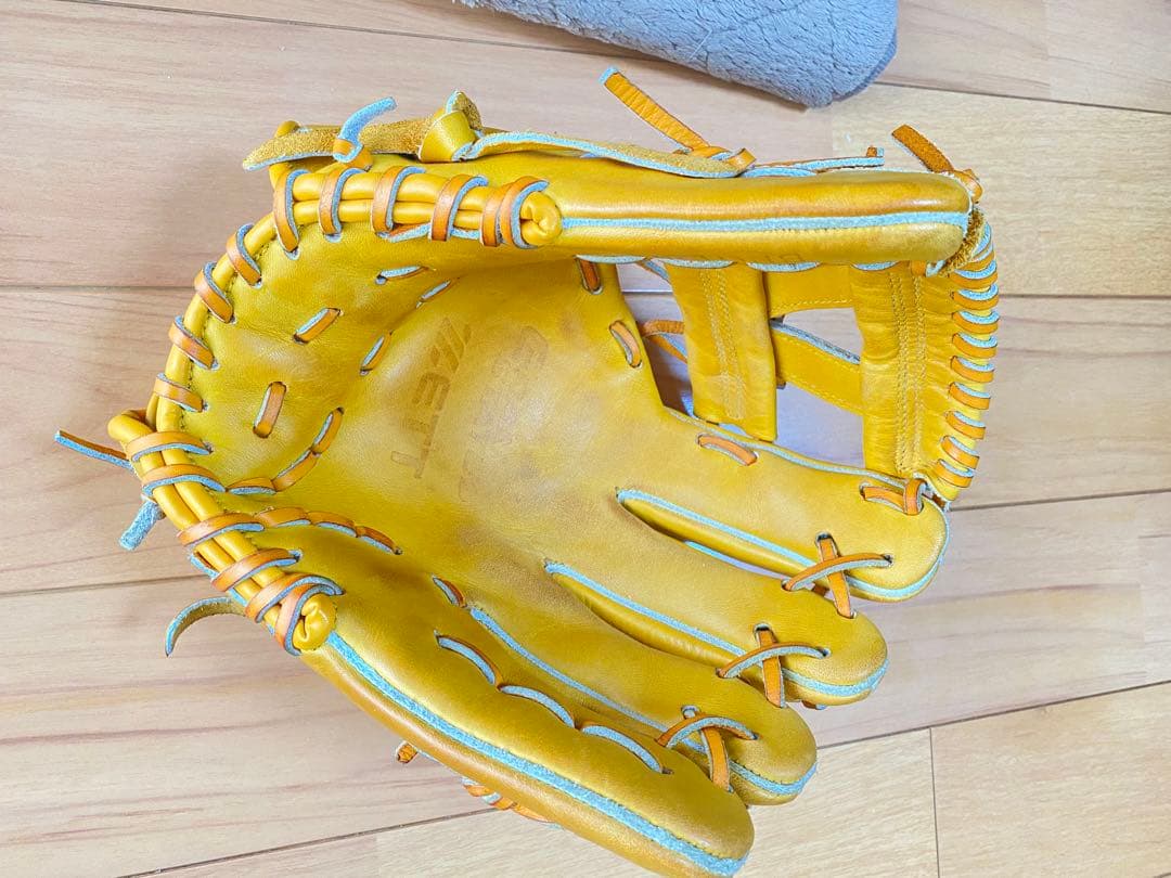 ゼット　硬式用　内野 型付けは自分でしました ソフトボールで使用しました