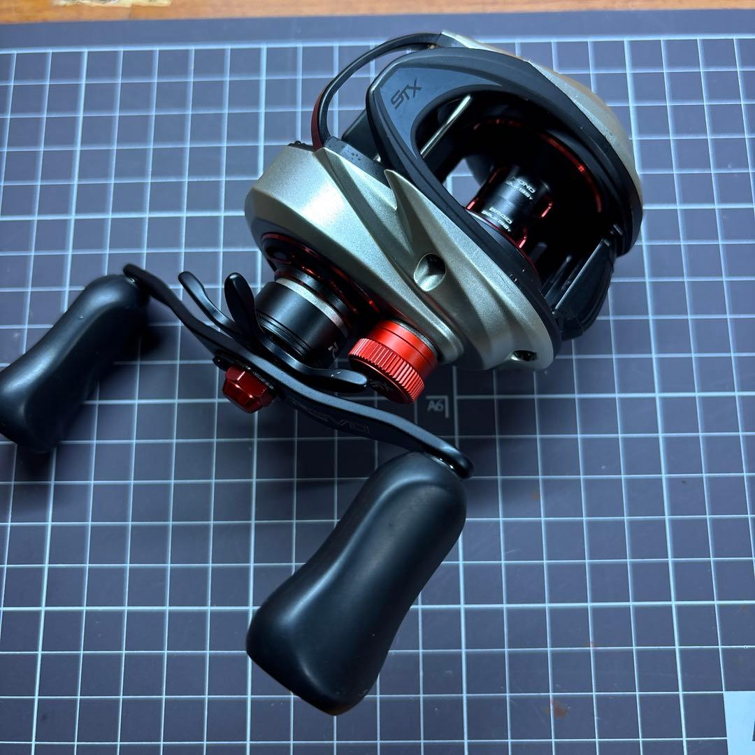 アブ　Abu レボ5 STX LP-L REVO5替えスプール2個付き