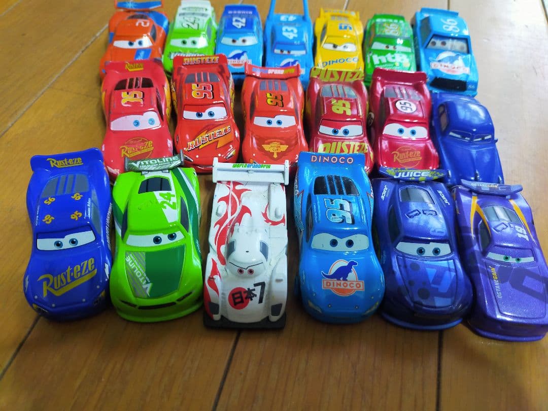カーズ　トミカ　まとめ売り