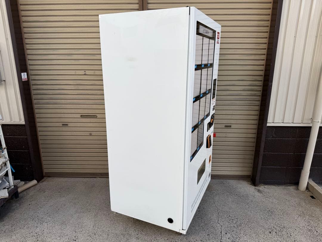 SANDEN　サンデン　ど冷えもん　冷凍自動販売機　新５００円対応　２０２１年製