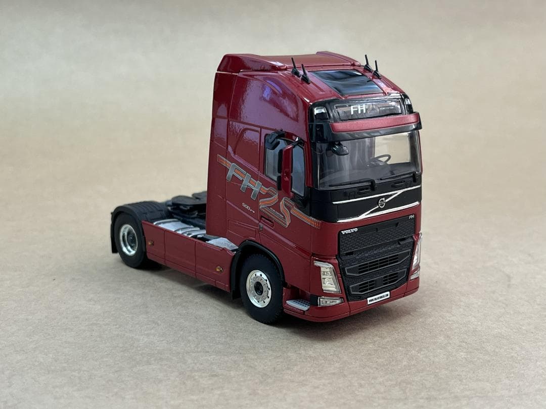 ミニカー VOLVO FH 25 Year Special 1:50