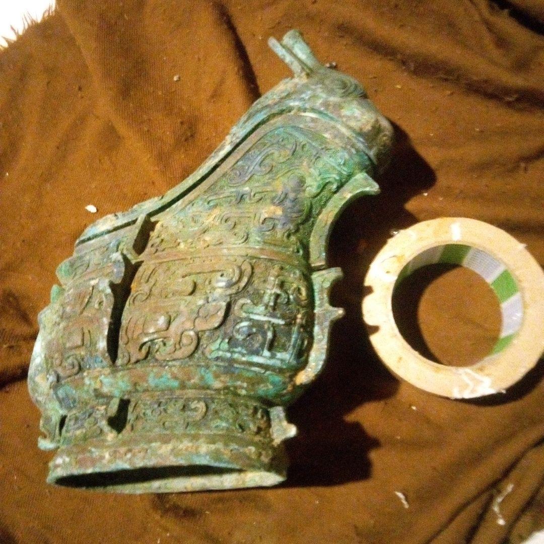 中国　古代青銅器　獣