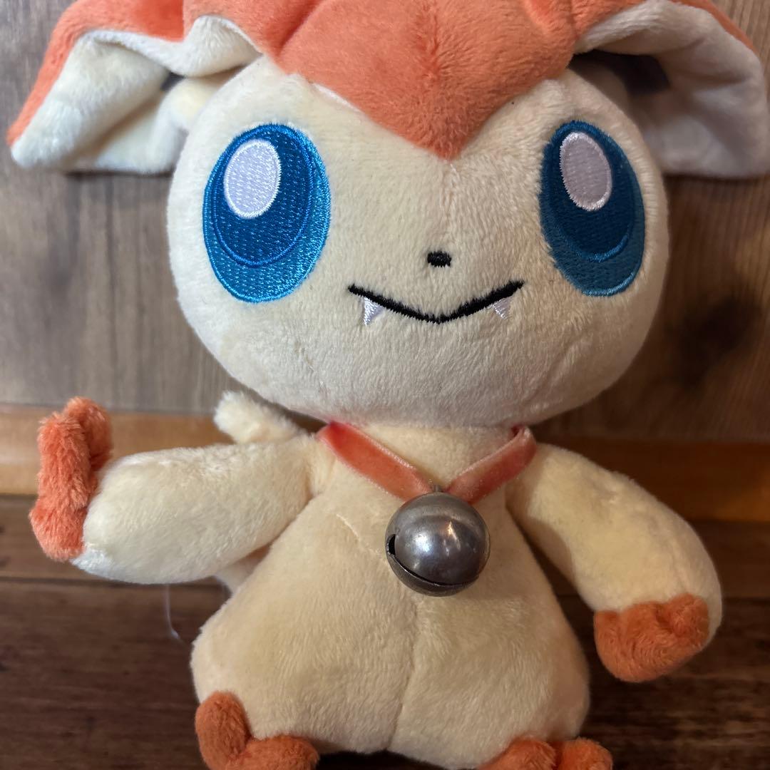 【レア】 やすらぎのすず　ビクティニ　ぬいぐるみ ポケモンセンタートウホク　鈴