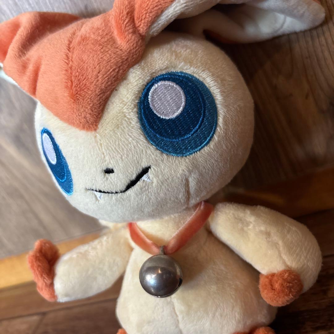 【レア】 やすらぎのすず　ビクティニ　ぬいぐるみ ポケモンセンタートウホク　鈴