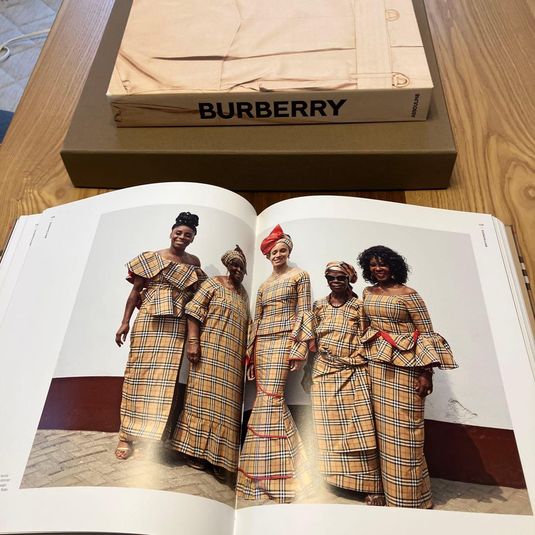 \"Burberry \" アスリーヌ（Assouline）出版社