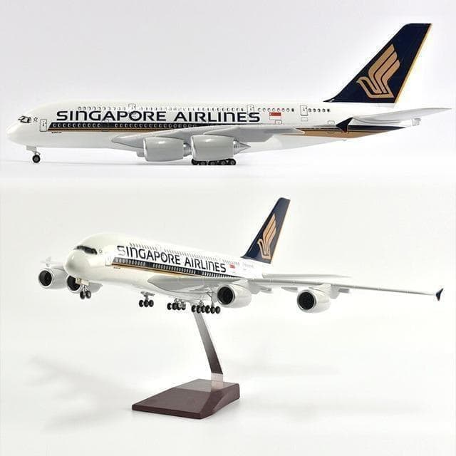 シンガポール航空 A380 模型飛行機 LED ライト ランディングギア 置物