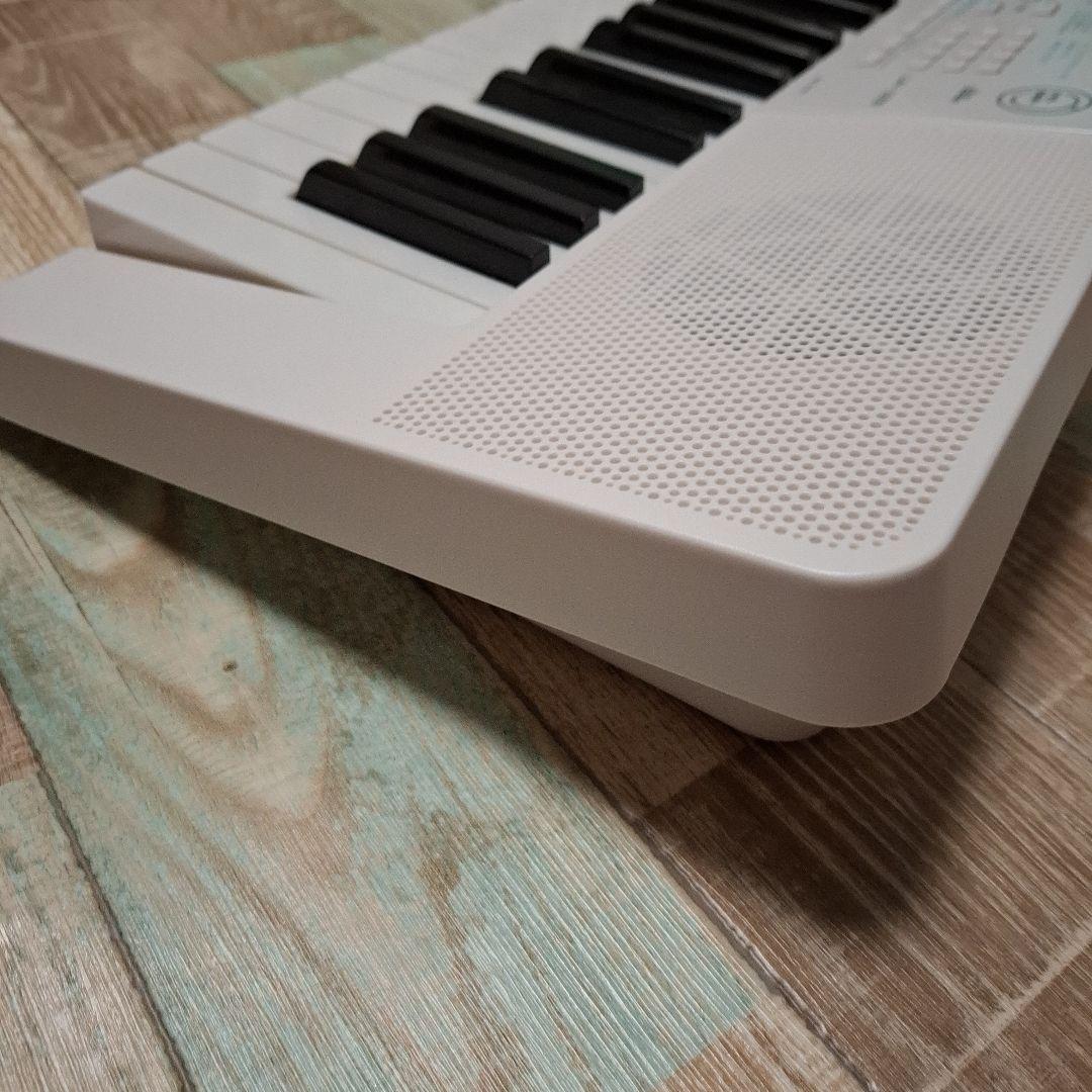 【美品】CASIOカシオ 光ナビゲーションキーボード LK-128 61鍵