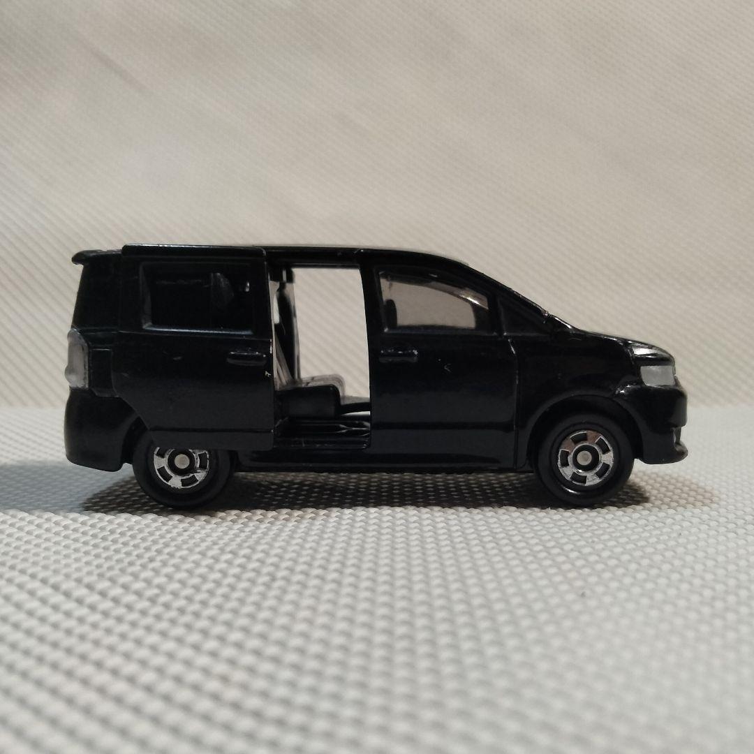 ★商談中★　5563 トミカ 2007年 トヨタヴォクシー 塗装修復等ルース品
