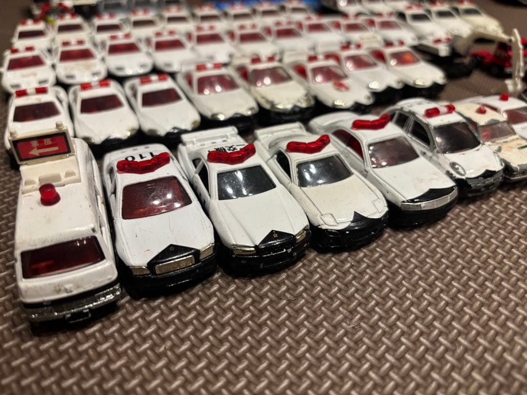 1970年代〜　レア廃盤トミカ　まとめ売り　パトカー　道路公団　JAF など